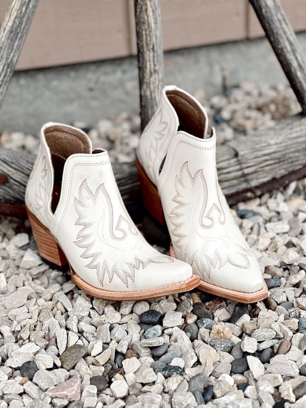 The Dixon Boot in Ivory Online Sale